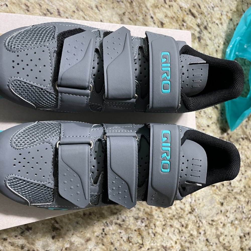 Giro Riela R II Spin Shoes - Picture 3 of 6